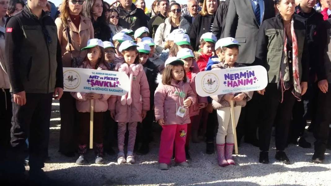 Burdur Milli Ağaçlandırma Günü’nde Yeşile Büründü 3